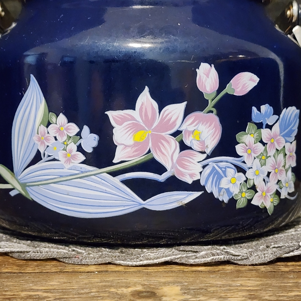 Vintage Japanese Tea Pot - Picture 11 of 11